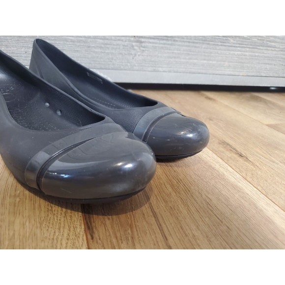 Crocs Cap Toe Ballet Flats Size 10 Womens Solid Black Slip On Shoes Waterproof - Picture 2 of 6